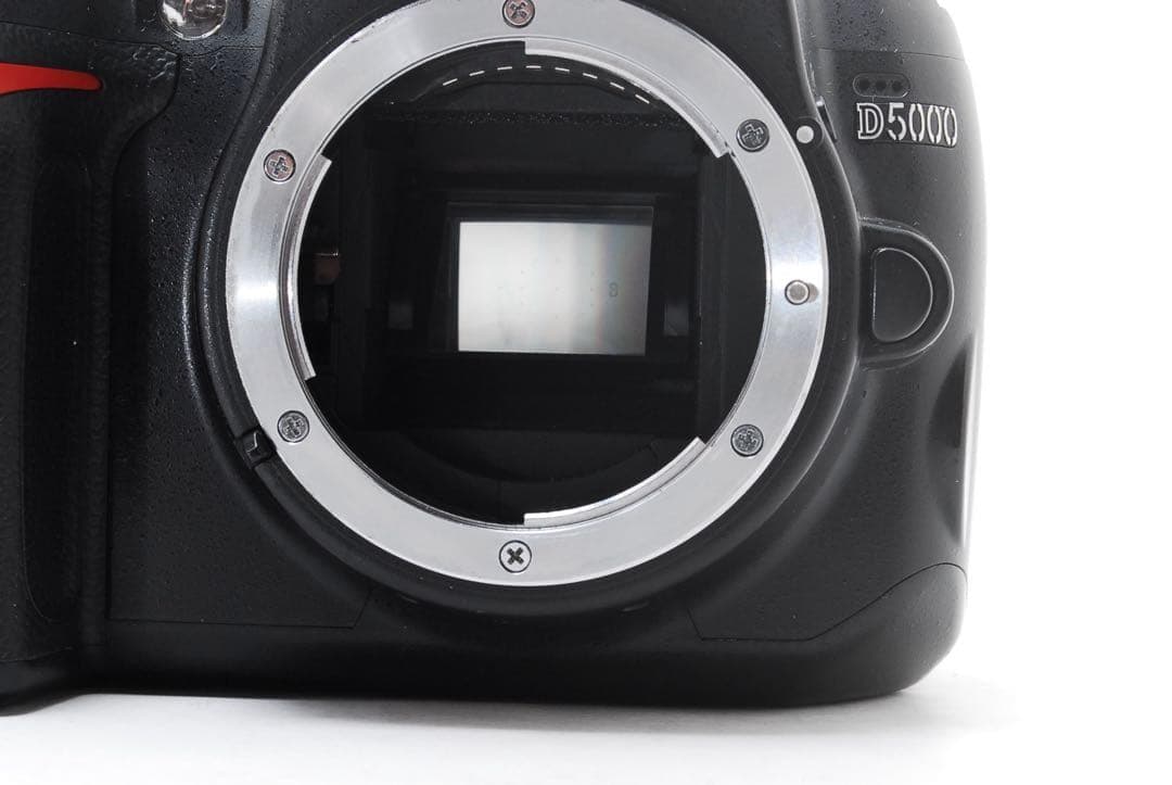 Nikon D5000ダブルズーム手振補正レンズ2本バック付