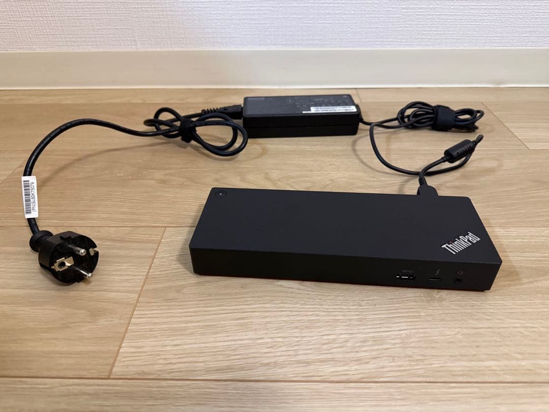 ThinkPad USBハブ Thunderbolt dock 3 gen 2