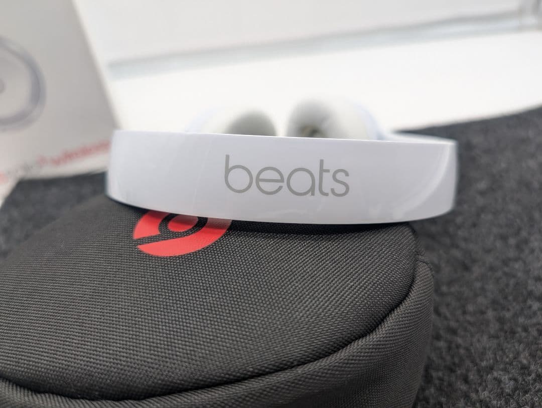 （M.H）beats solo3 wireless ホワイト