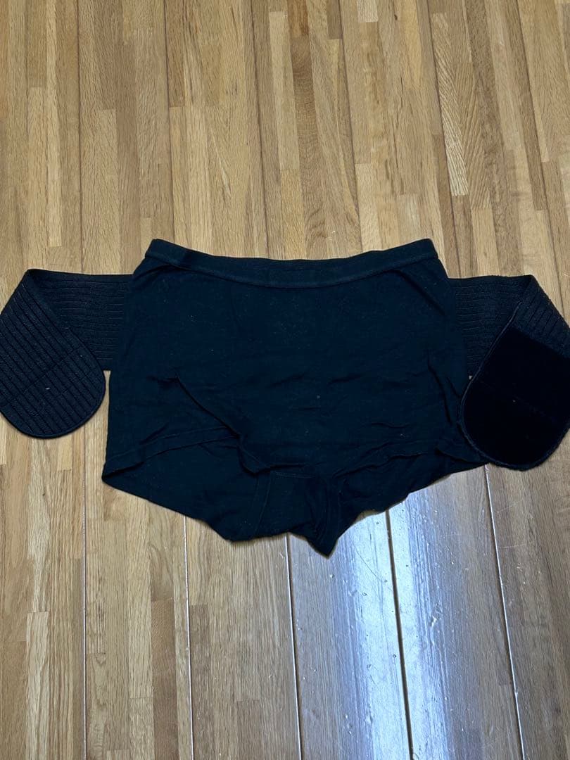 新品未使用　骨盤ベルト付きパンツ　レディースLサイズと使用済み合わせて2枚