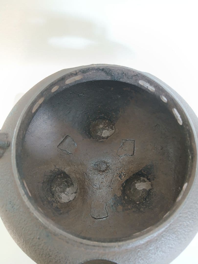 鉄製 茶釜 丸型