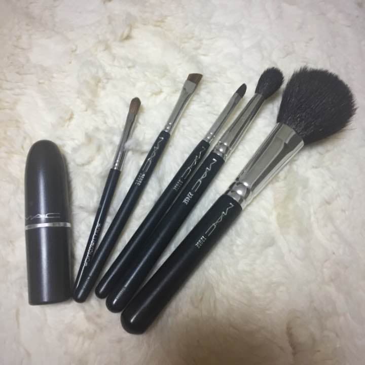 お買得●MACリップ ●新品MACブラシ●新品shu uemuraブラシ セット