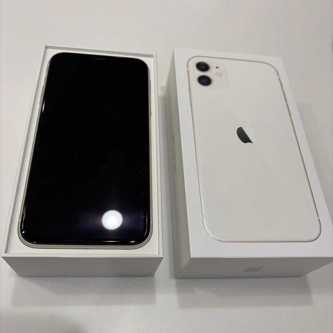 Apple iPhone 11 128GB ホワイト　SIMロック解除済