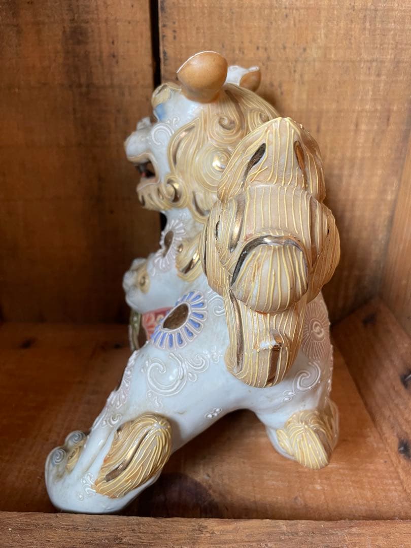 値下げしまちゅ❣️九谷焼　獅子　唐獅子　陶器 球乗り 置物　縁起物 魔除け 骨董