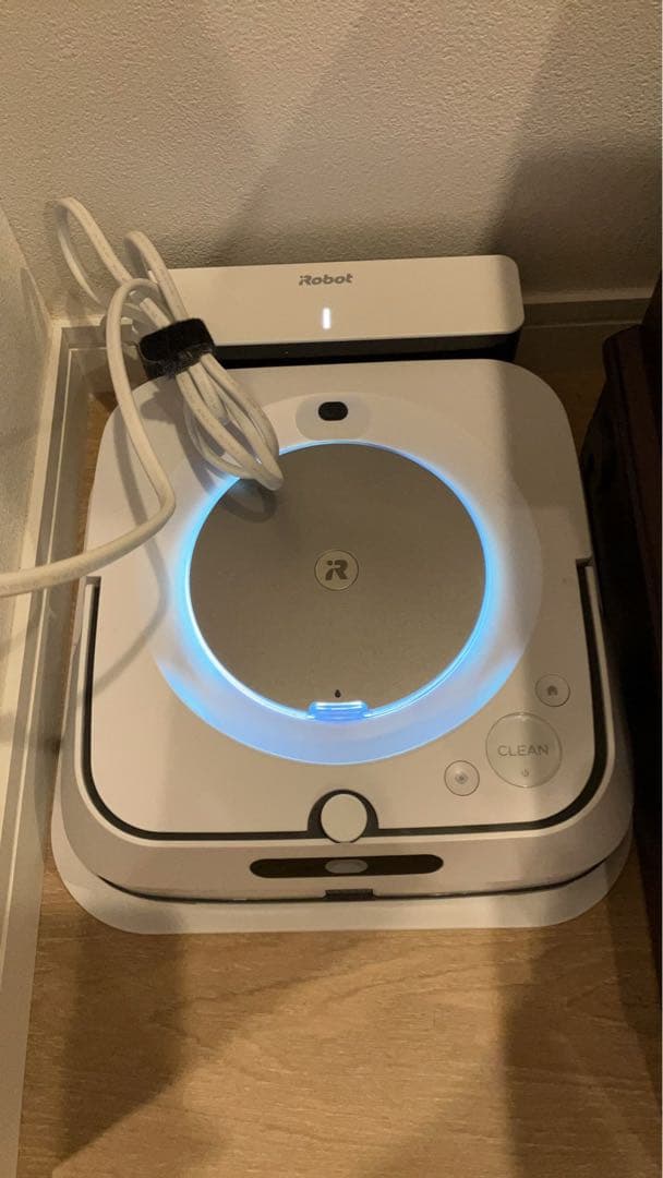 iRobot Roomba 本体（jet m6）