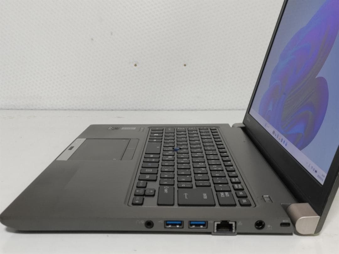 お買得！！東芝 dynabook 8GB SSD 120GB win11★J2