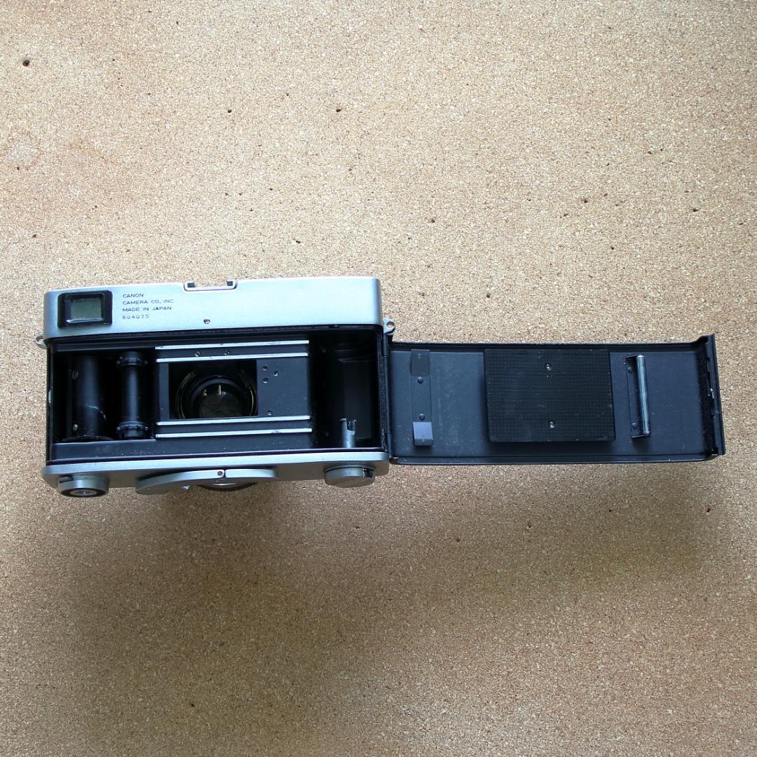 骨董品キャノンアンティークカメラcanonet皮ケース付きキャノネット初代後期型