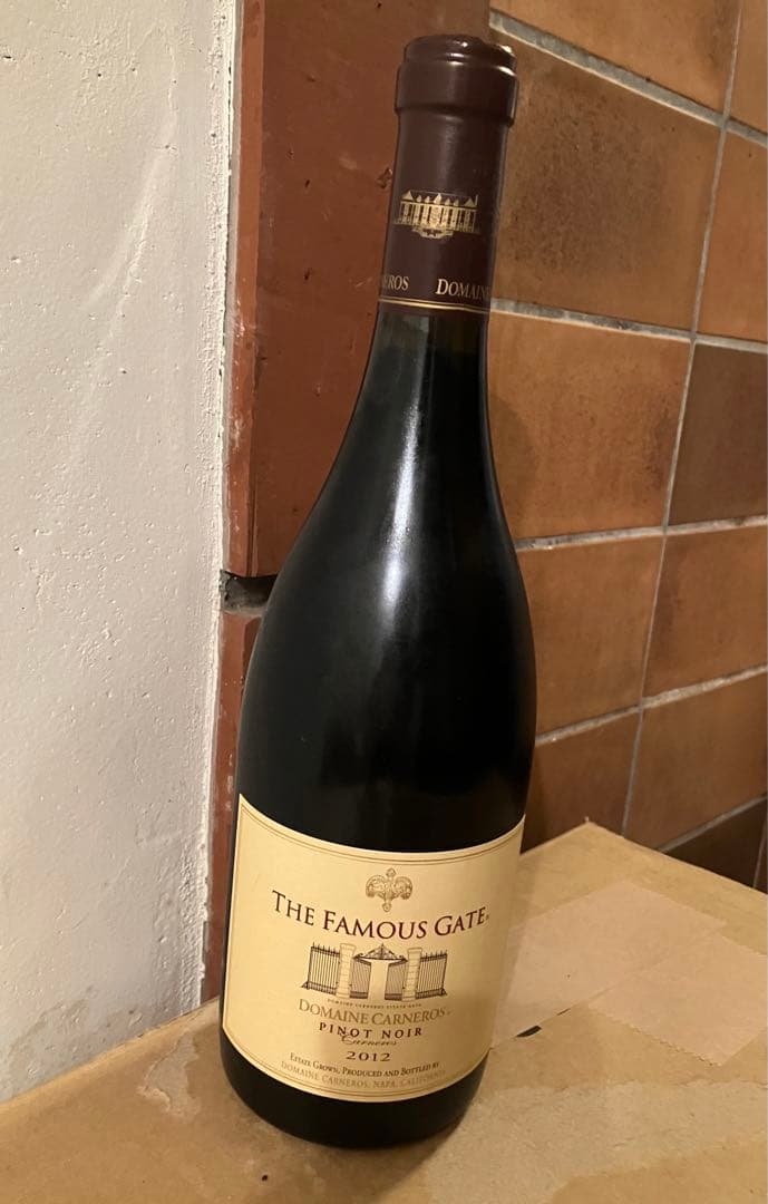 ワイン The Famous Gate Pinot Noir 2012 750ml