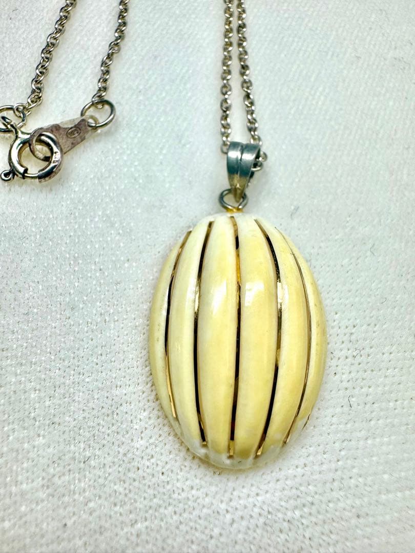 14K 585 金使用 ゾウゲ風 ペンダントトップ シルバー925チェーン付き