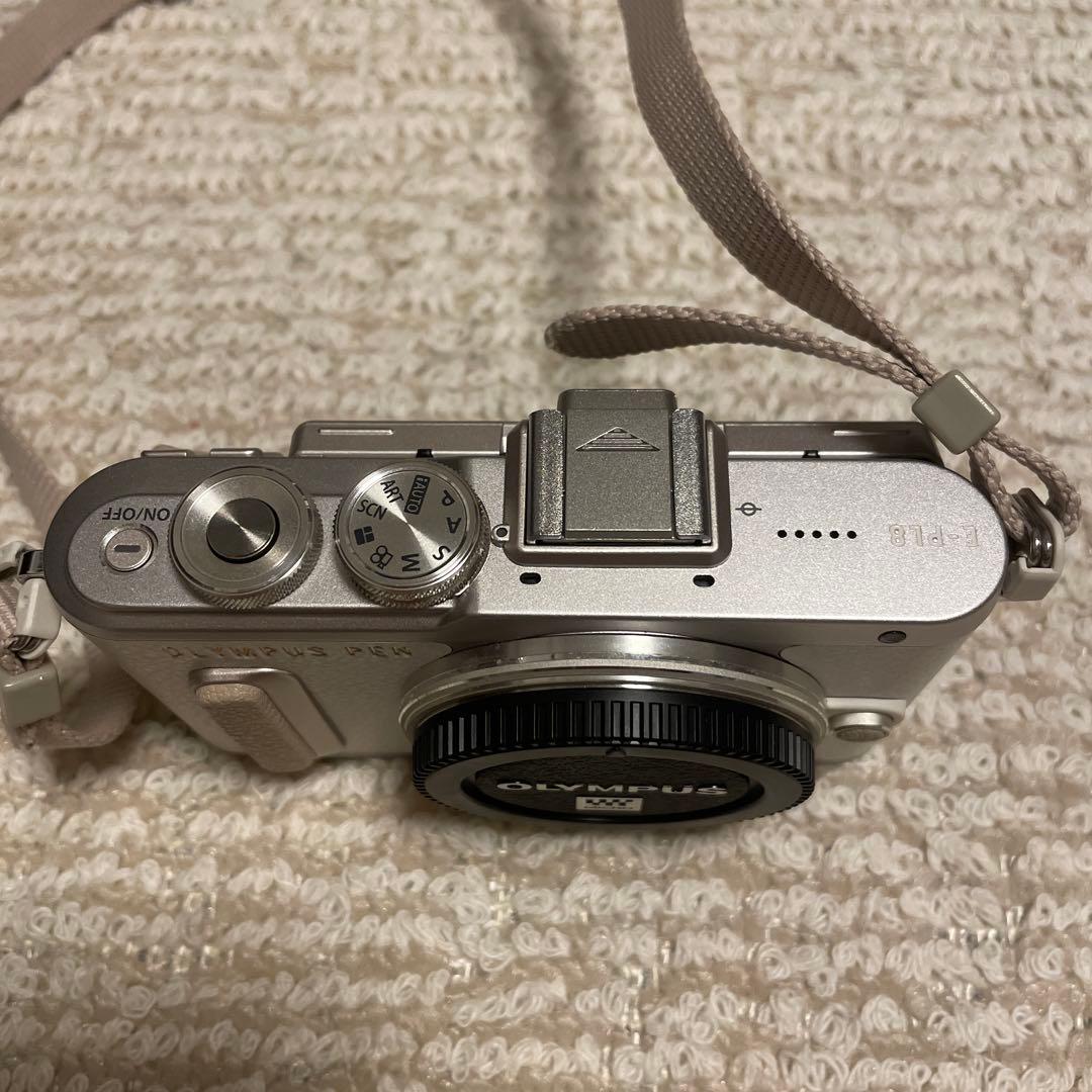 フィルムカメラ OLYMPUS PEN E-PL8