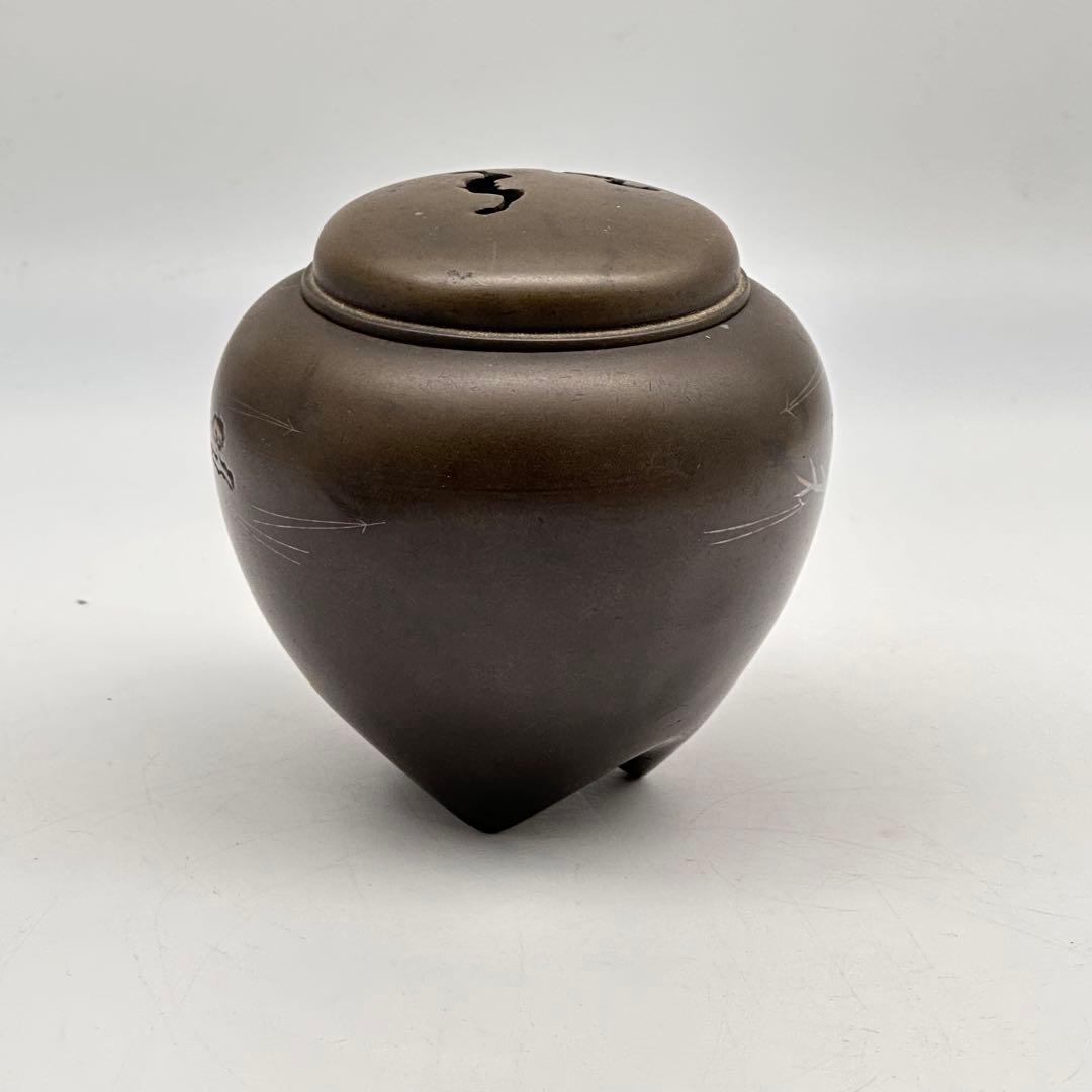 T 時代物　古銅製　銀象嵌　三足香炉　蝙蝠透し　銅器　金属工芸　香道具　仏道具