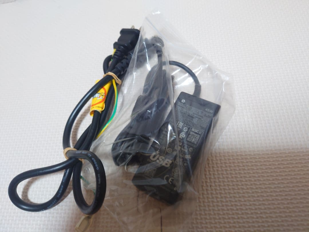 東芝Dynabook G83/i7-1165G7/16・512G/800g超軽量