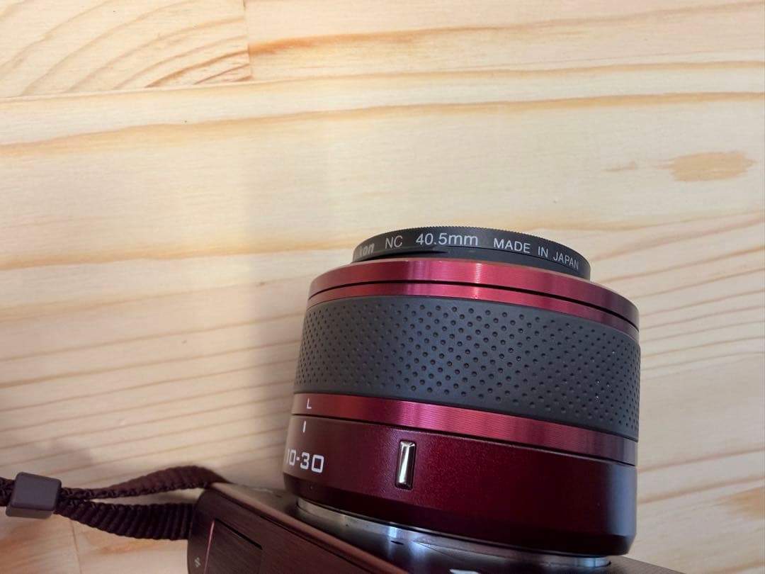 Nikon 1 J2 ミラーレスカメラ レッド