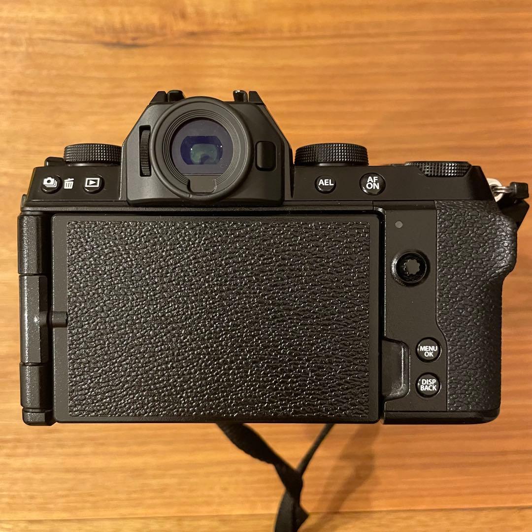 FUJI X-S10 XF18-55mm F2.8-4 手ぶれ補正 ミラーレス