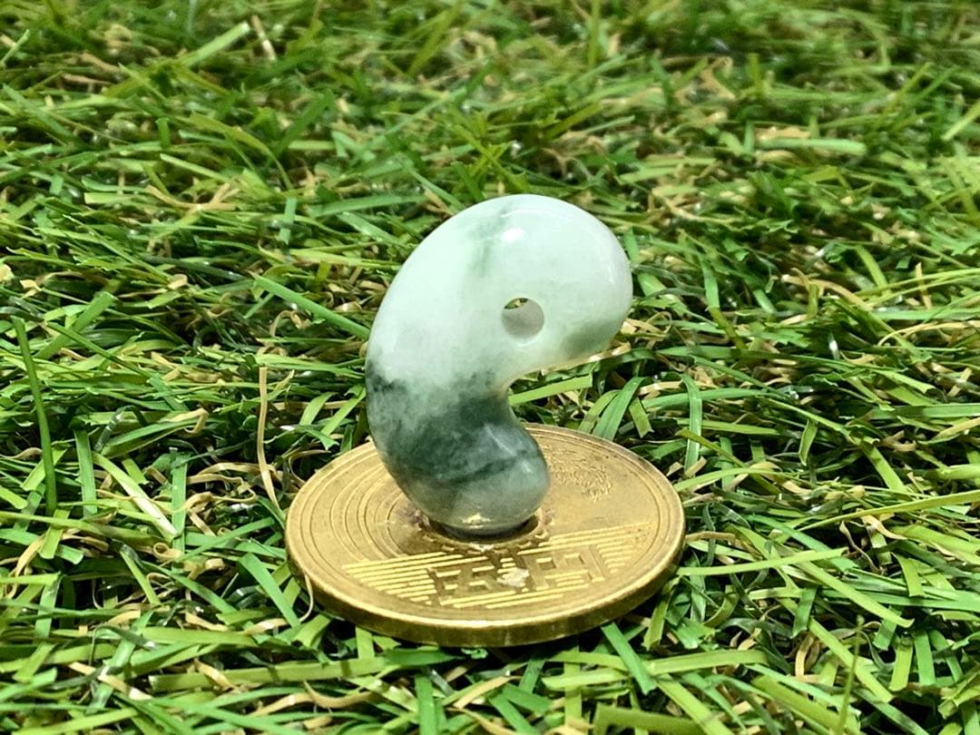 ⭕️2000年の眠りから　糸魚川翡翠ジェダイト　本物の高品質を‼️ 外部ソーティング