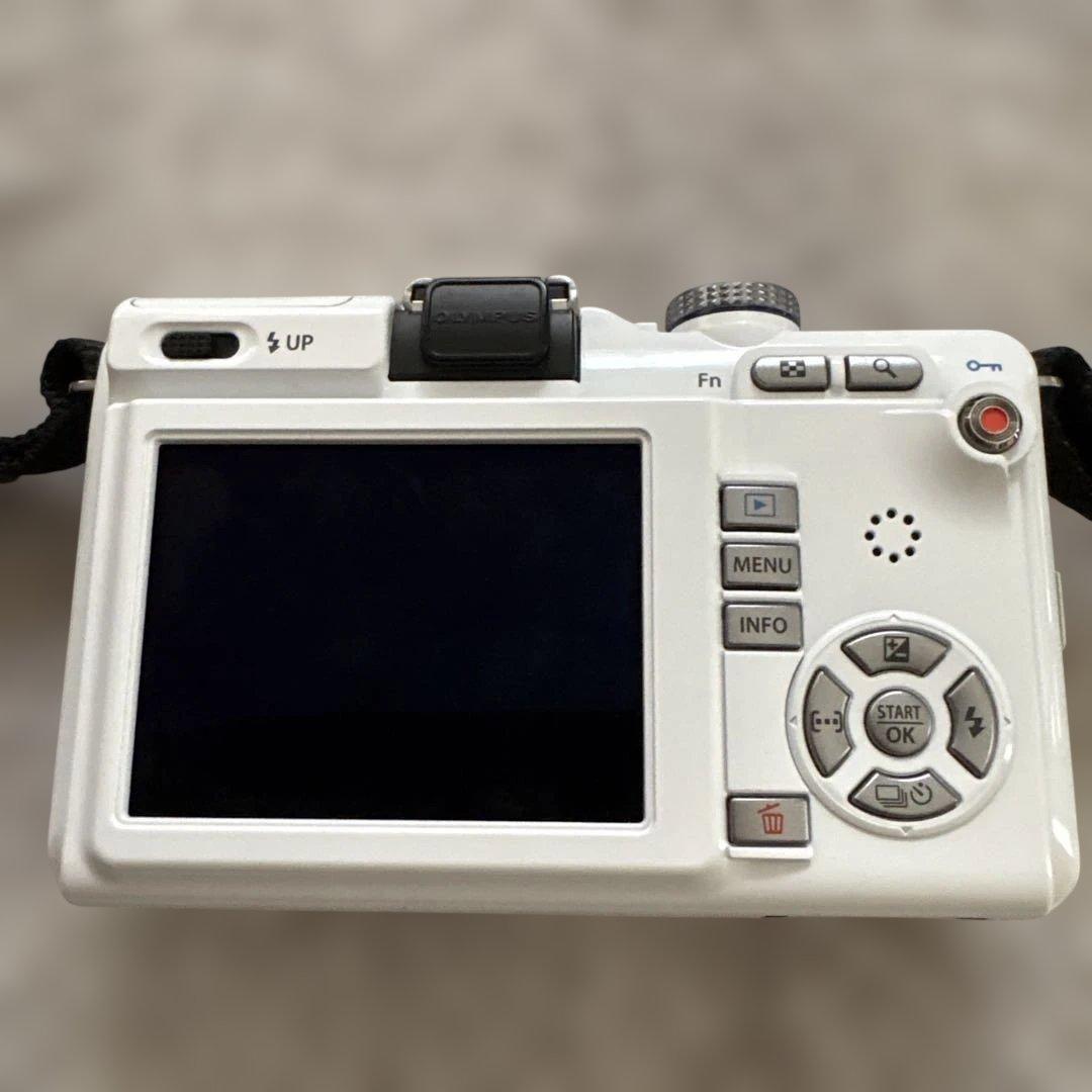 OLYMPUS E-PL1S ミラーレス一眼 ホワイト