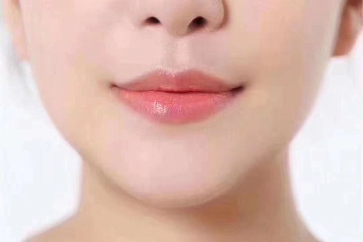 美唇リップ