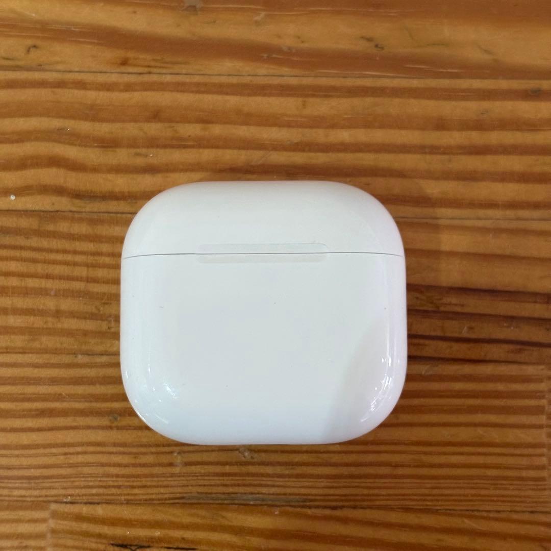 【新品同様】　AirPods 第4世代　正規品