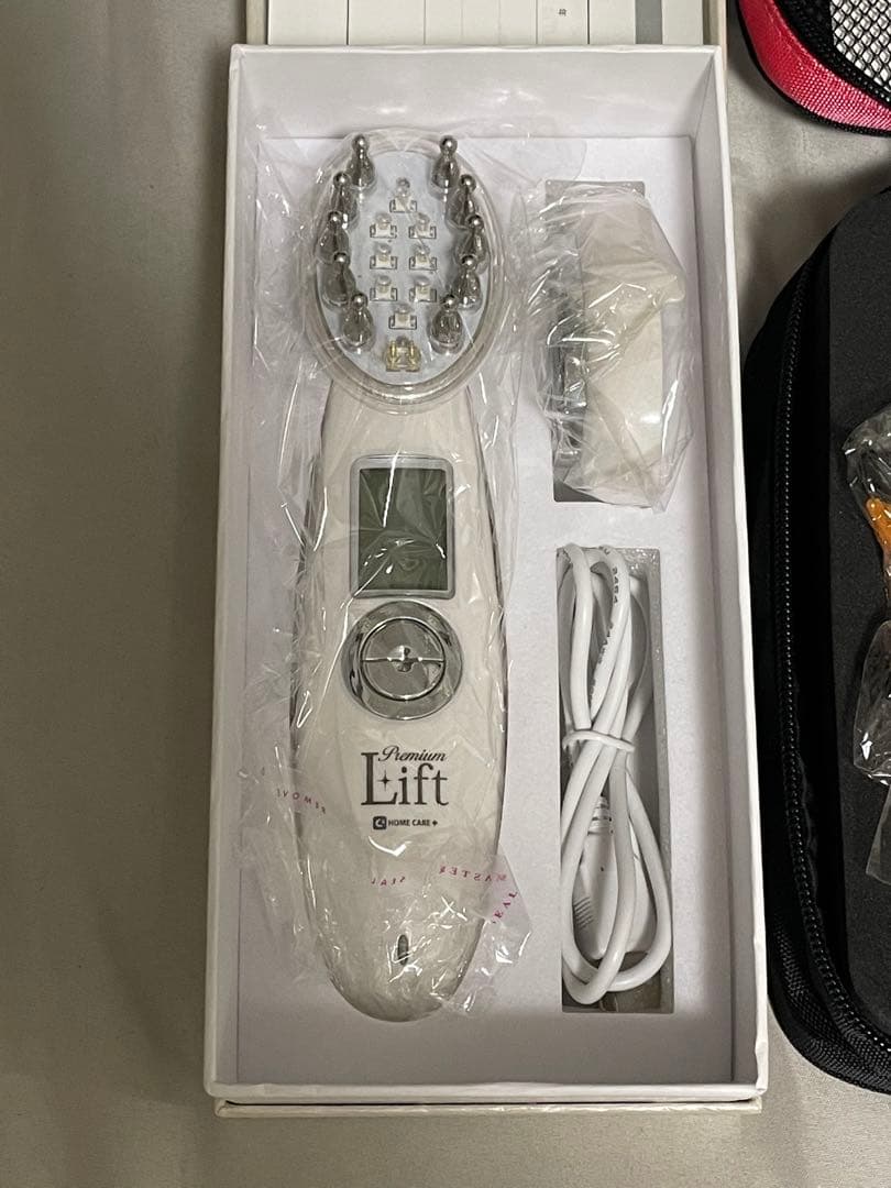 【新品未使用】C3(シースリー)の美顔器＆脱毛器セット美品
