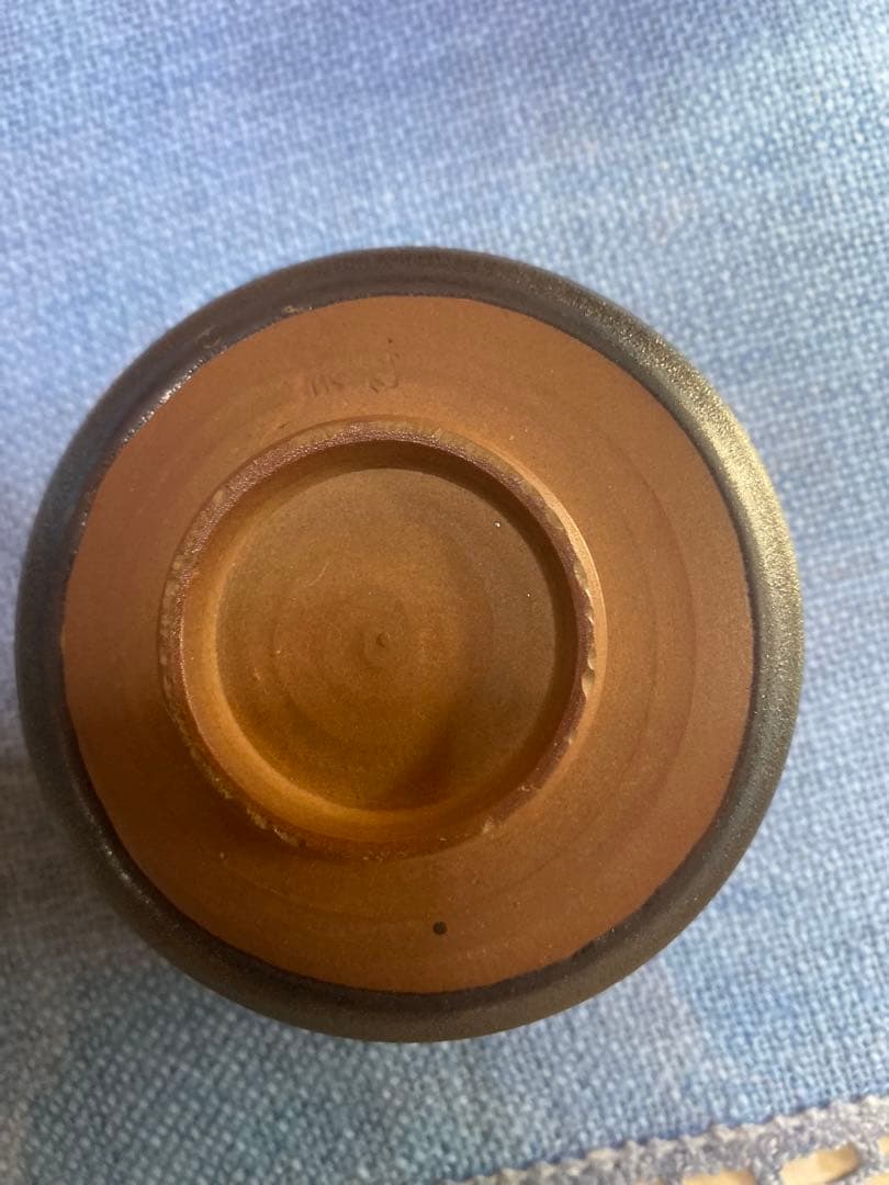 3種の信楽焼の抹茶椀(茶色・黒色・灰色)