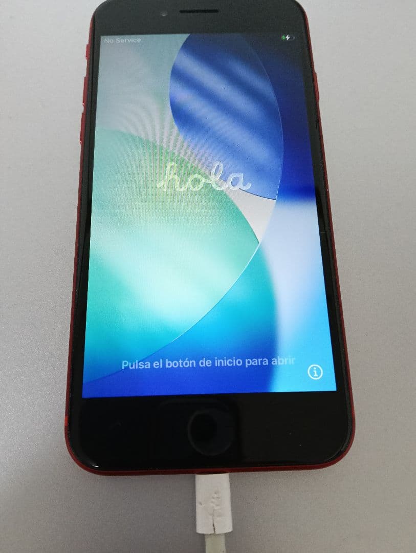 Apple iPhone SE第二世代？ 本体 64GB　レッド　赤