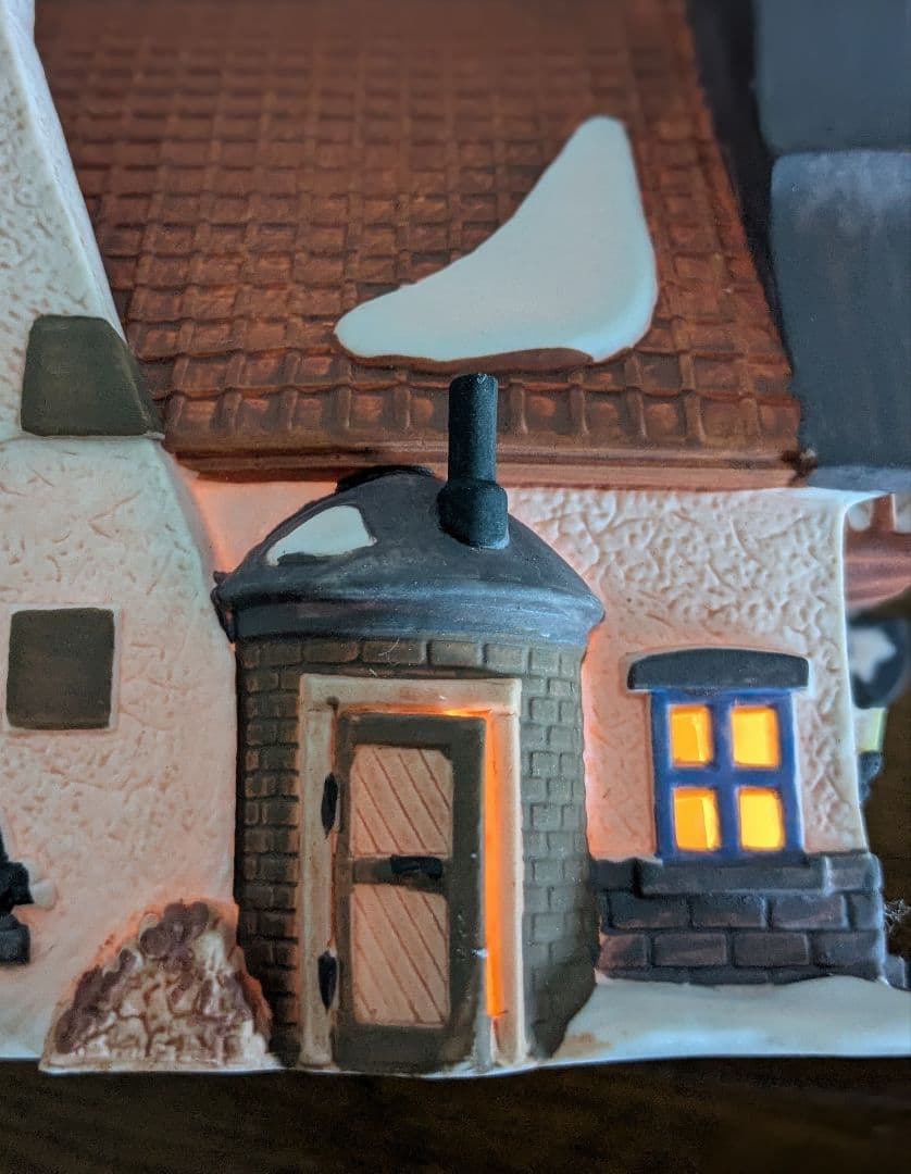 HERITAGE VILLAGE COLLECTION ミニチュアハウス 陶器