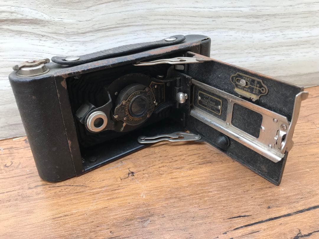 フィルムカメラ NO.2 FOLDING AUTOGRAPHIC BROWNIE (F155)
