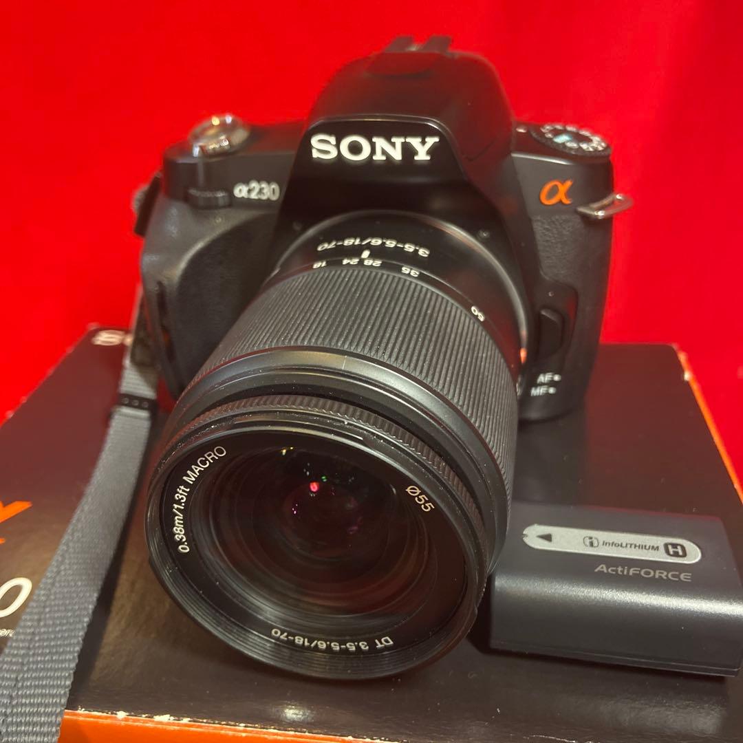 SONY α230 デジタル一眼レフカメラ 本体とレンズ