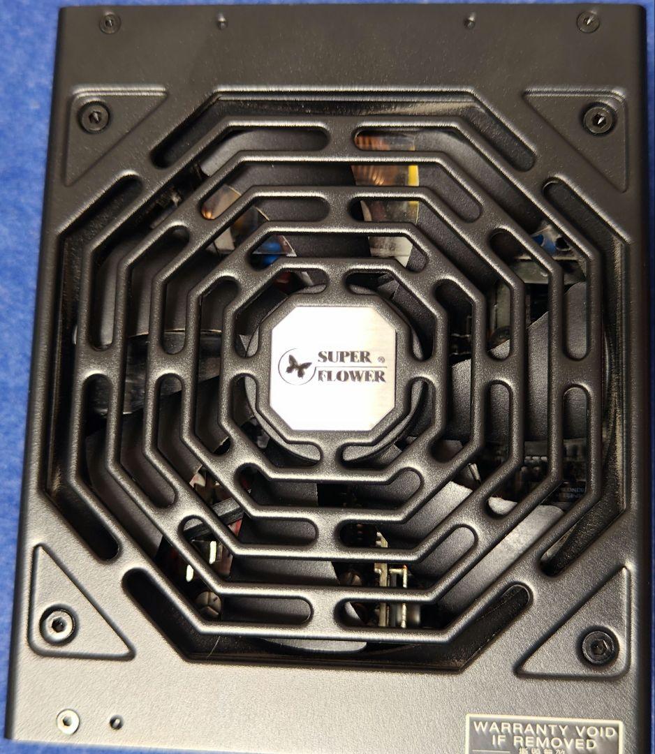 SUPERFLOWER 電源 LEADEX SE 1000W 12VPWR付き
