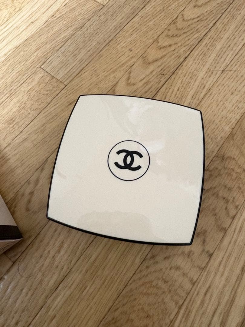 CHANEL LES BEIGES クッションファンデーション B20