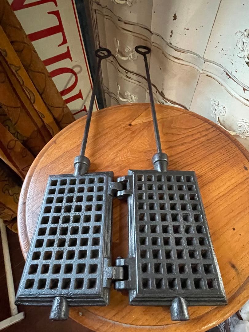 フランス　アンティークワッフル　メーカー　焼き器　キャストアイロン　100年