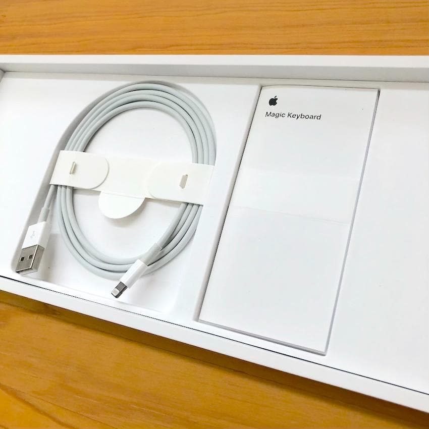 APPLE｜MAGIC KEYBOARD JIS｜MAGIC MOUSE 2