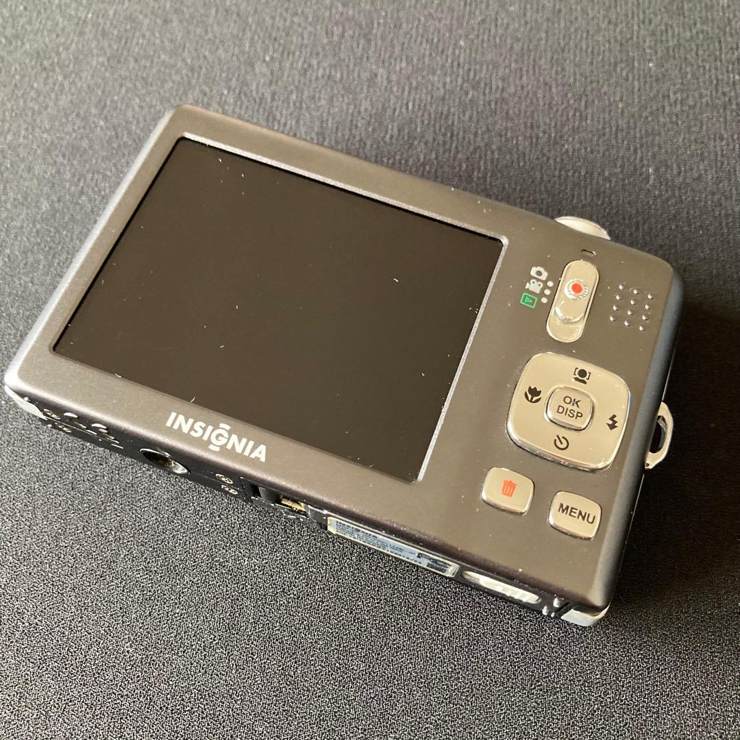 【美品】INSIGNIA NS-DSC1112 コンデジ レトロ