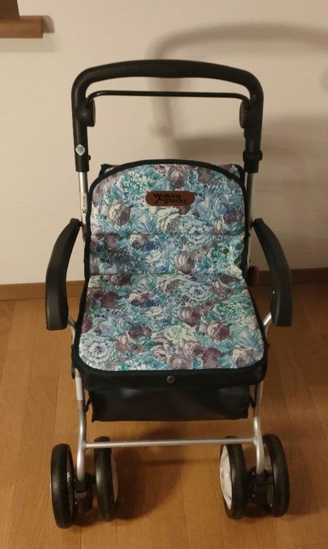 シルバーカー Walking Stecky 花柄 軽量 座れる 4輪 カート