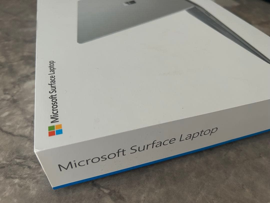 m*o様 Microsoft Surface Laptop