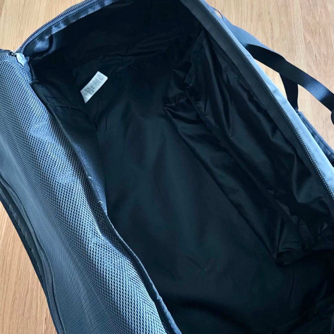 新品未使用品！　パタゴニア ブラックホールダッフル55L