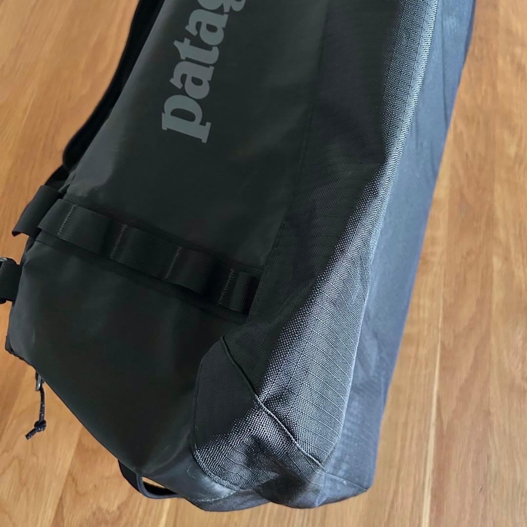 新品未使用品！　パタゴニア ブラックホールダッフル55L