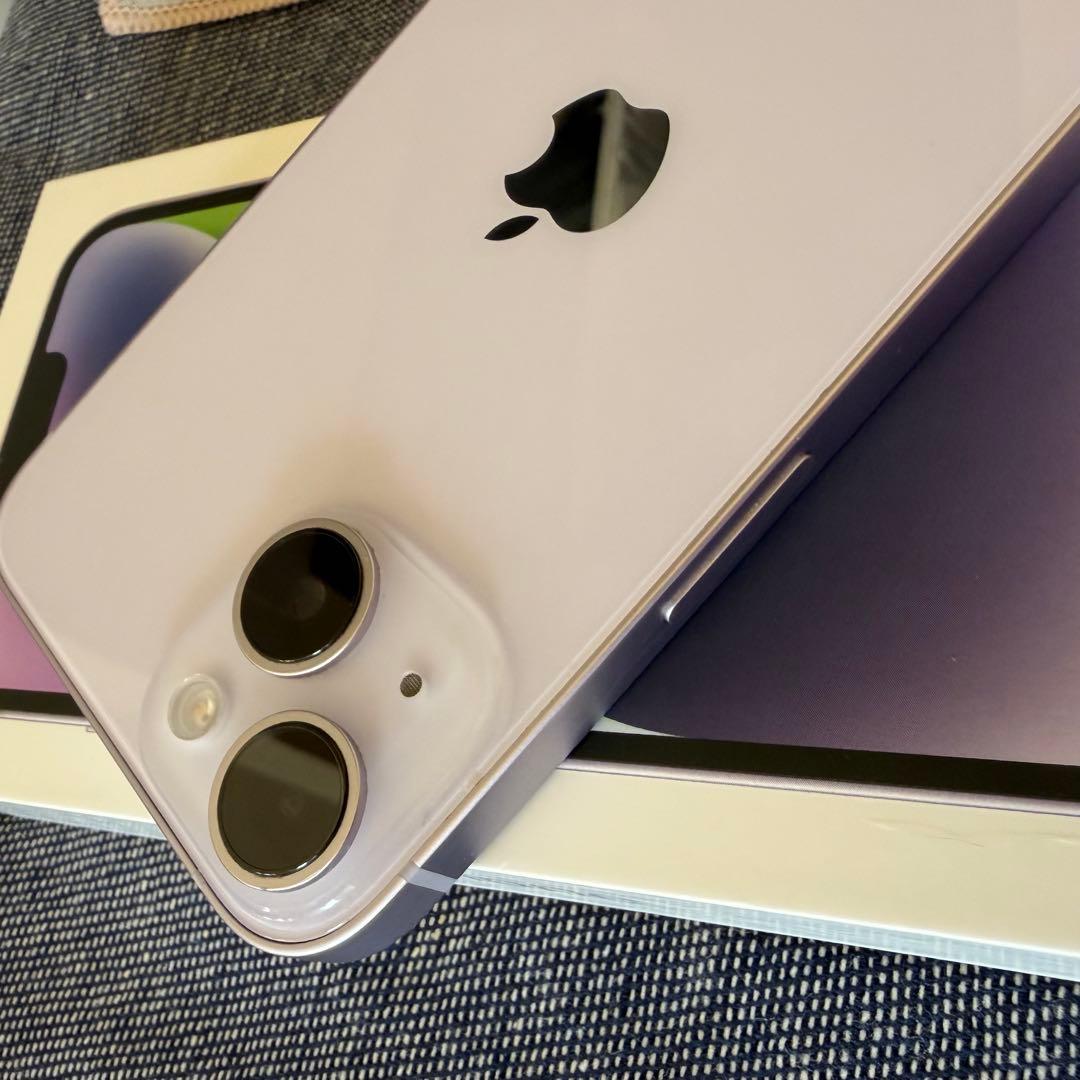 iPhone１４　１２８GB