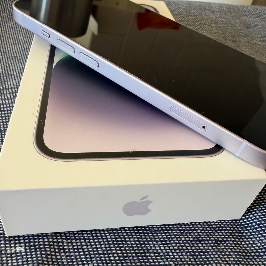 iPhone１４　１２８GB