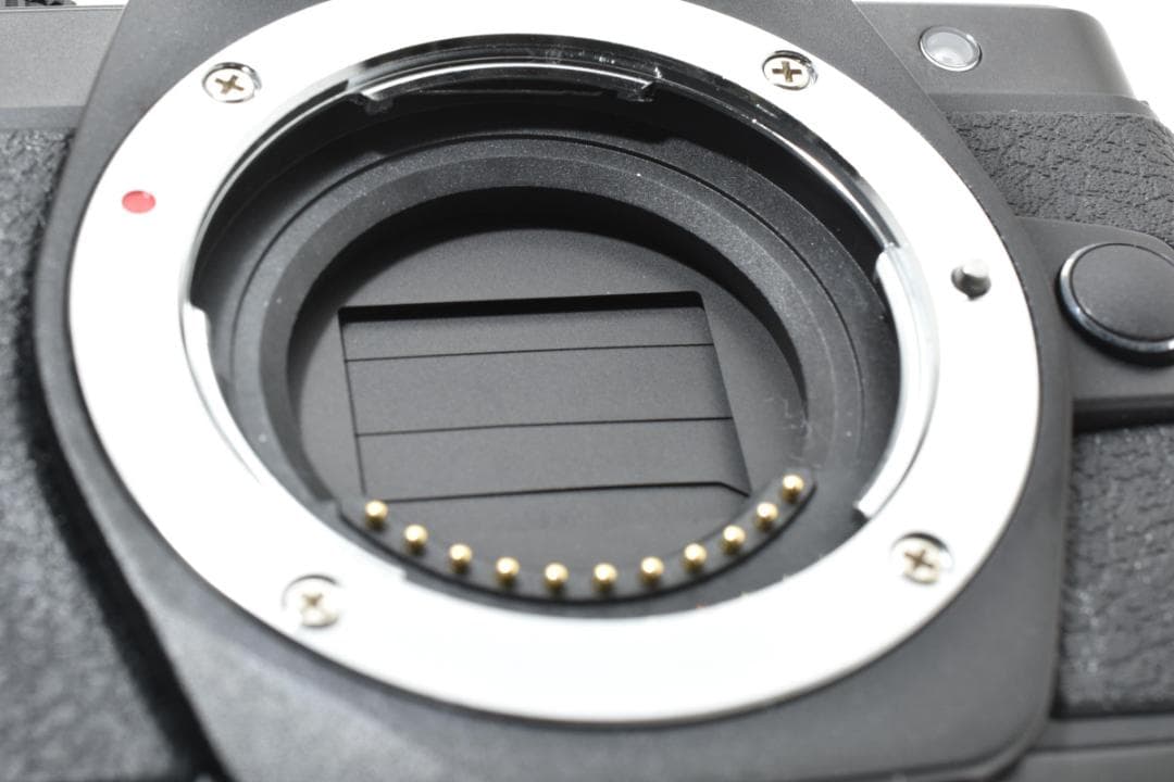 OLYMPUS OM-D E-M10 MarkII カメラ #11473