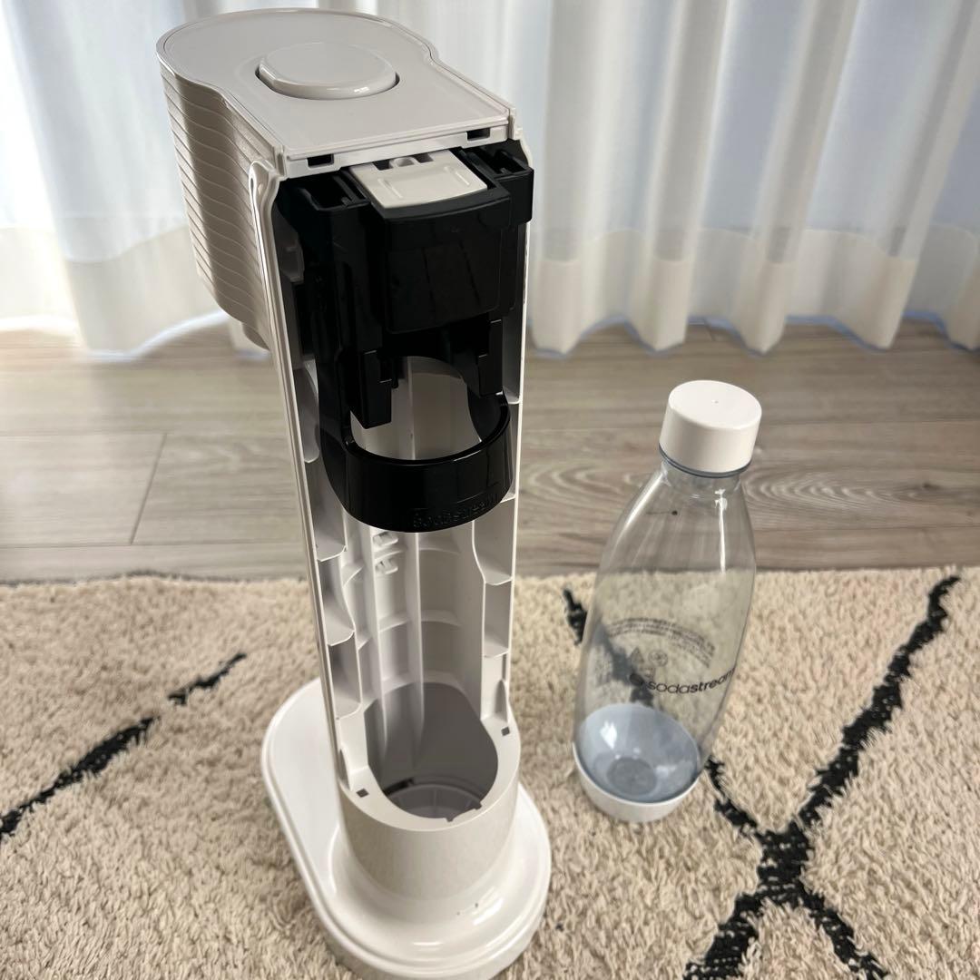 【sodastream】ソーダストリーム　コードレス ホワイト　ガイア
