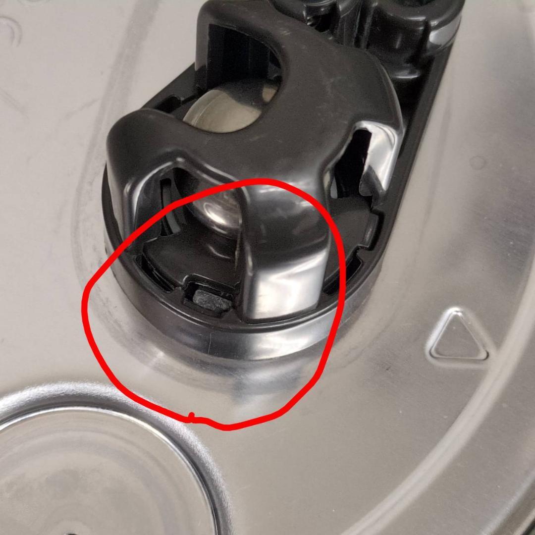 ☆東芝　5.5合真空圧力IH炊飯器　2020年製　炎匠炊き　RC-10ZWP