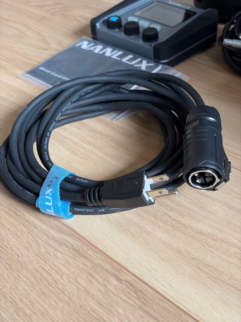 NANLUX Evoke 600C KIT LEDフルカラースポットライト