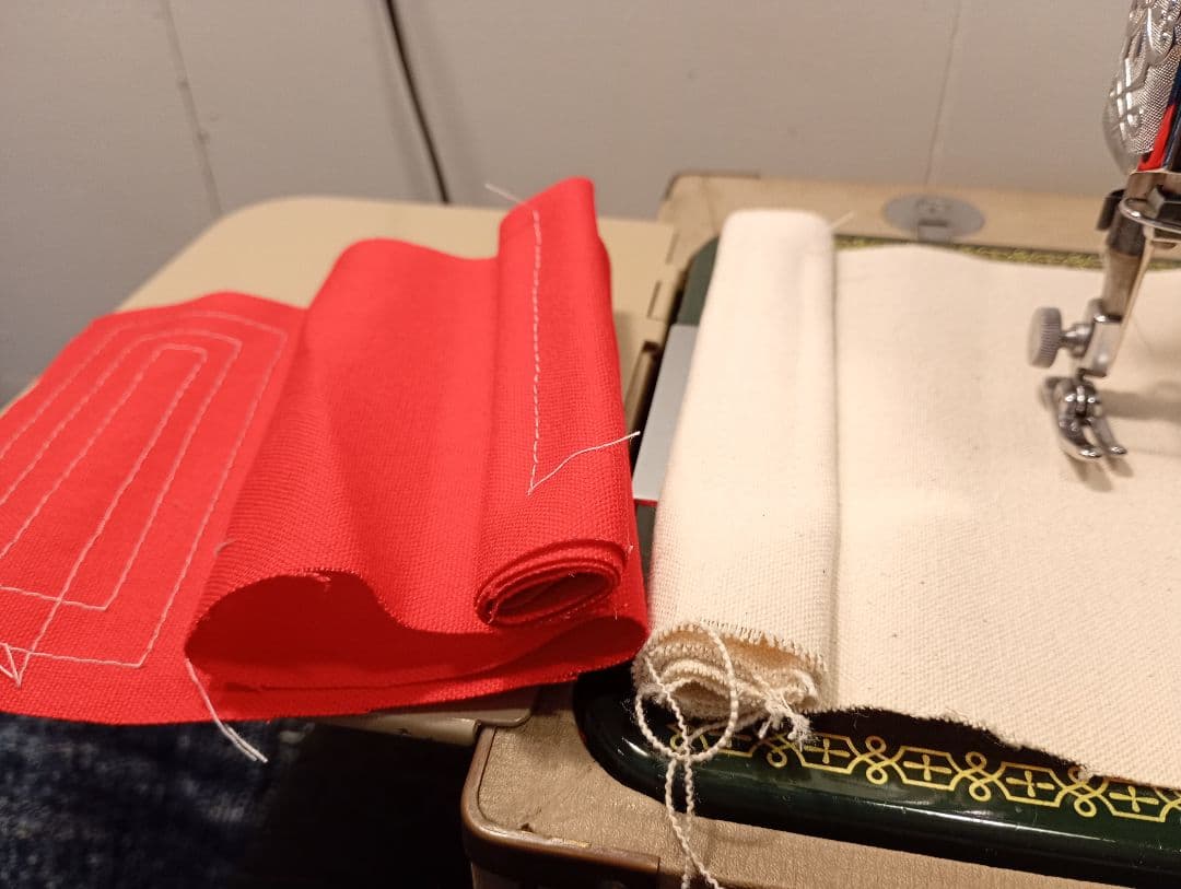 縫えるビンテージミシン　HITACHI　足踏み電動化　超美品