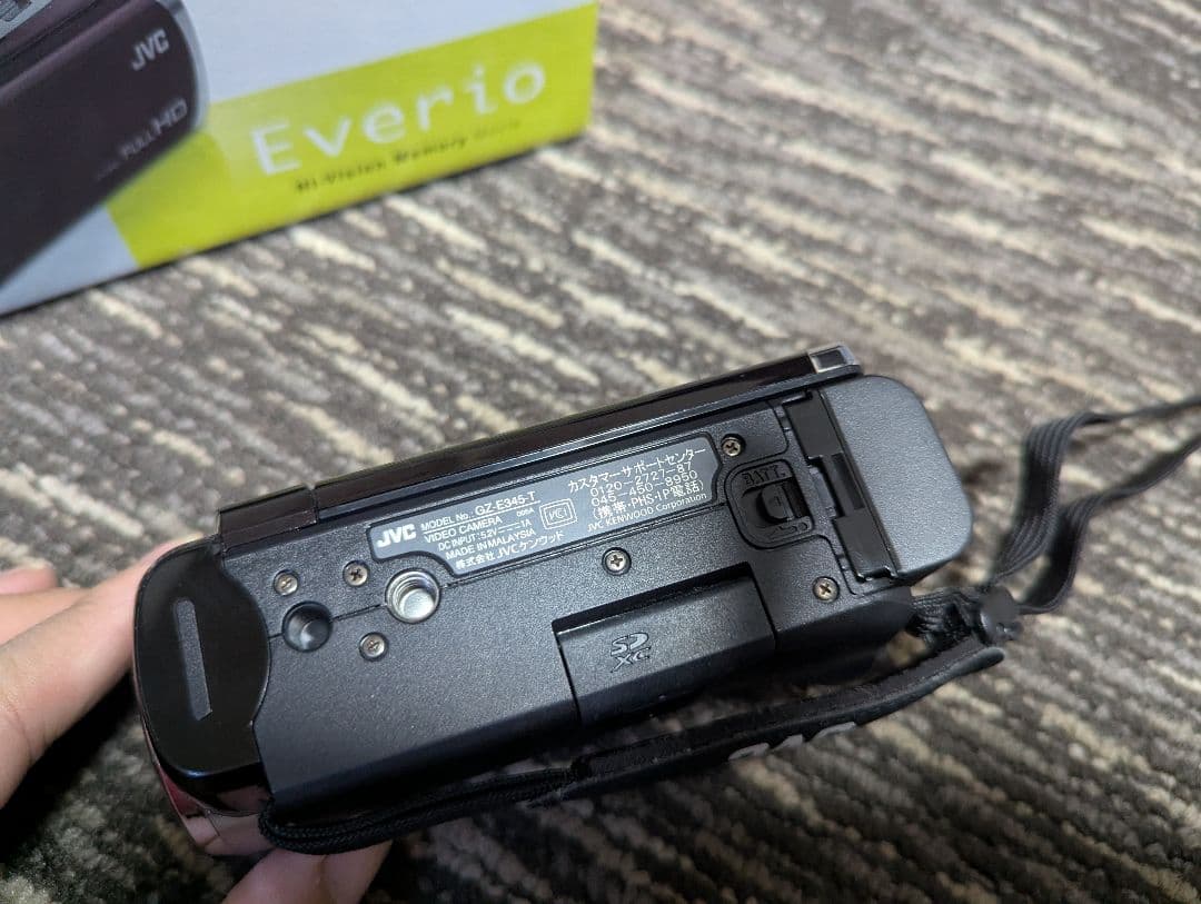 JVC Everio ビデオカメラGZ-E345-T