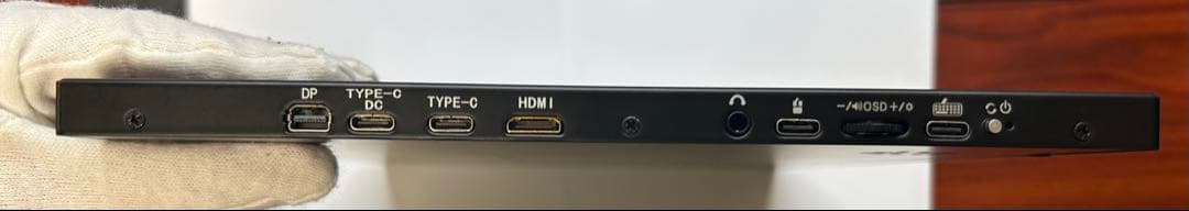 16インチ 2.5K 240Hz MiniLED モバイルモニター