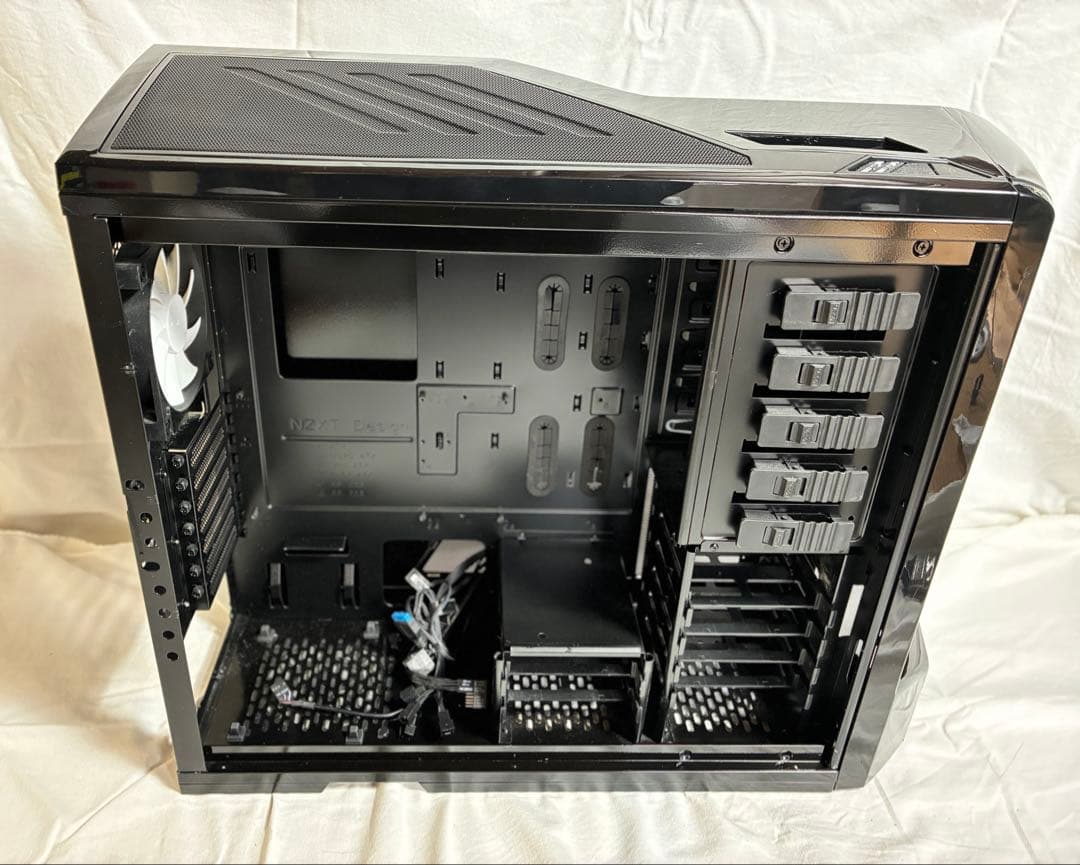 希少 NZXT製のPCケース「Phantom-BK」PHAN-001BK