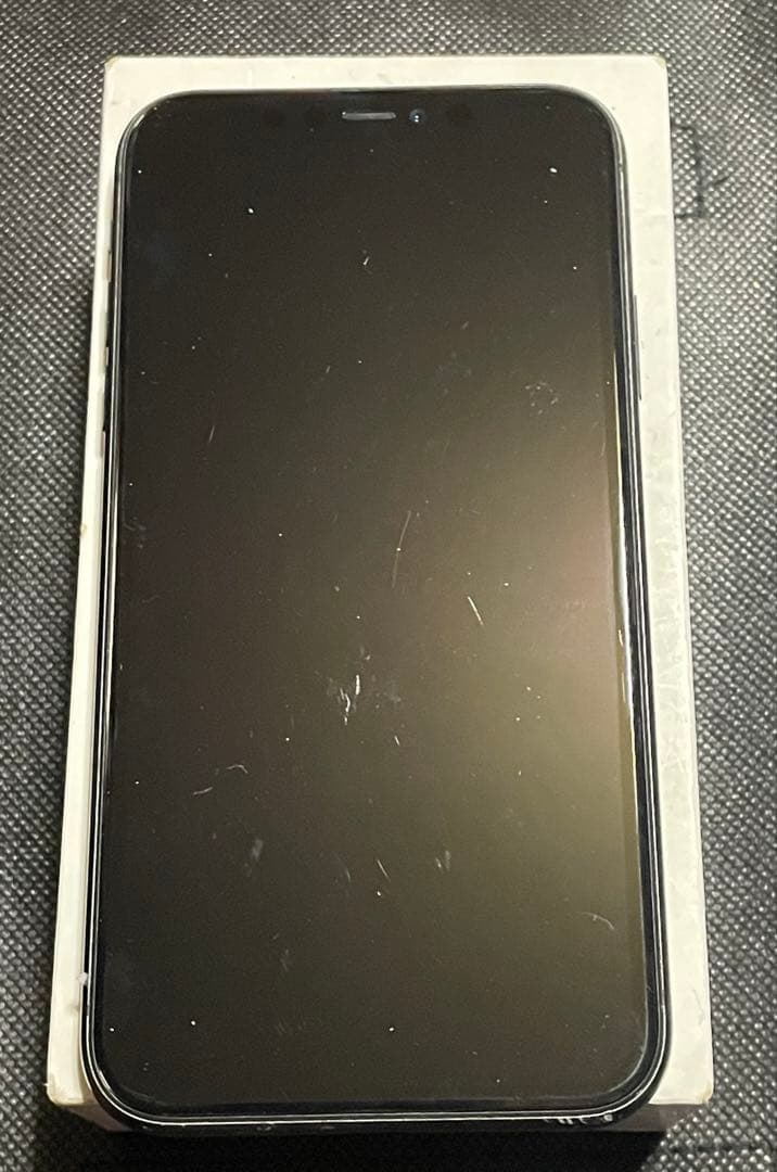 iPhone 11 256GBブラックSIMフリー バッテリー83%