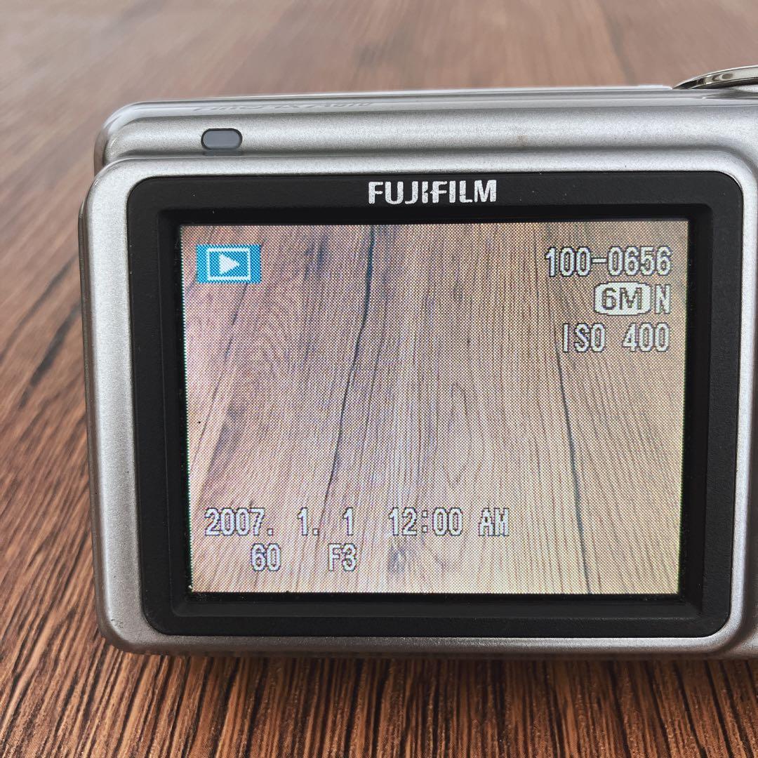 FUJIFILM FinePix A610 デジタルカメラ　動作品　単三電池式