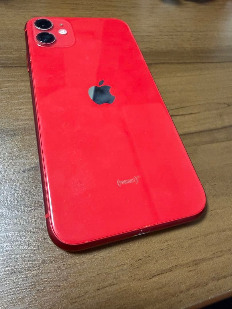 Apple iPhone 11 (RED)本体